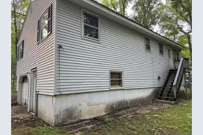 71 Shepard Rd, Sturbridge, MA 01566 - Photo 2
