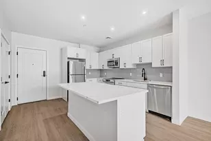 6 Rantoul St, Beverly, MA 01915 - Photo 8