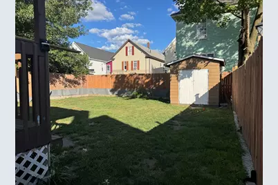 35 Farmland Rd, Lowell, MA 01850 - Photo 18