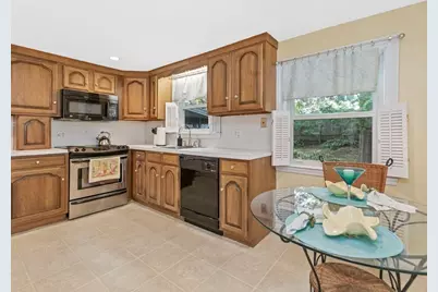 65 Brightwood Rd, Waltham, MA 02453 - Photo 20
