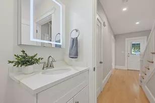 163 Prospect St, Wakefield, MA 01880 - Photo 22