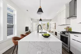 2 Weld Hill St, Boston, MA 02130 - Photo 4