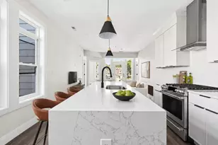 2 Weld Hill St, Boston, MA 02130 - Photo 4