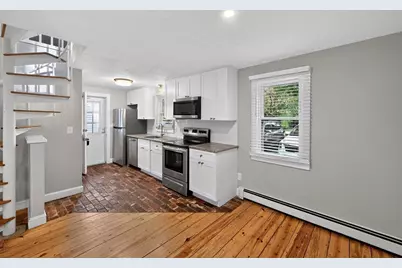 12 State Rd #2E, Plymouth, MA 02360 - Photo 2