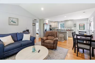 32 Nelson St, Warren, MA 01083 - Photo 14