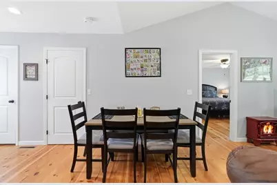 32 Nelson St, Warren, MA 01083 - Photo 12