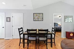 32 Nelson St, Warren, MA 01083 - Photo 12