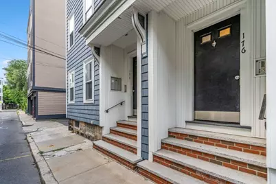 176 Bowen St #3, Boston, MA 02127 - Photo 18