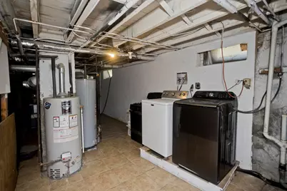 34 E.School St, West Springfield, MA 01089 - Photo 6