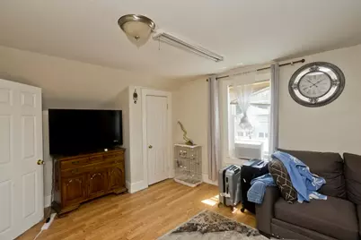 34 E.School St, West Springfield, MA 01089 - Photo 18