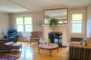 21 Arbutus Rd, Worcester, MA 01606 - Photo 8