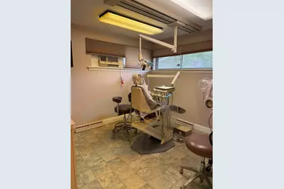 510 Thacher St, Attleboro, MA 02703 - Photo 18