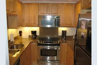10 Bowdoin #503, Boston, MA 02114 - Photo 2