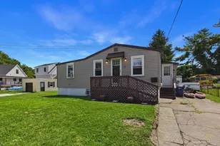 21 Golf St, Fairhaven, MA 02719 - Photo 1