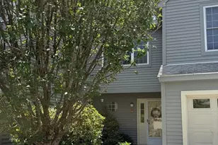 401 Ridgefield Cir, Clinton, MA 01510 - Photo 2
