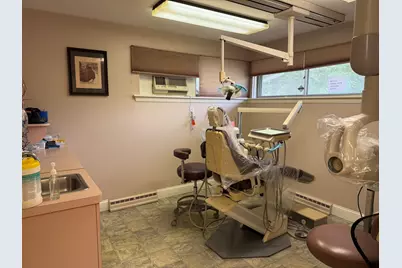 510 Thacher St, Attleboro, MA 02703 - Photo 18