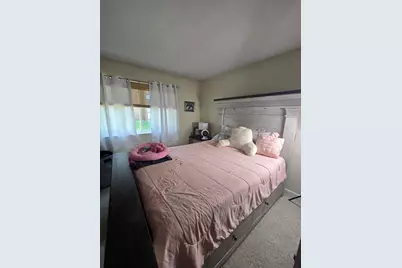 40 Saint Kolbe Dr #C, Holyoke, MA 01040 - Photo 16