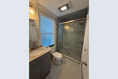 37 Basset St #1B, Lynn, MA 01902 - Photo 8