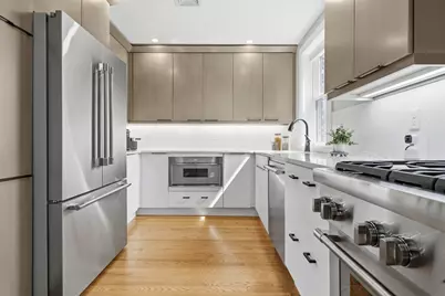 129 North Washington St #3, Boston, MA 02113 - Photo 8