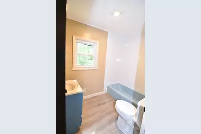 55 Pike St, Athol, MA 01331 - Photo 8