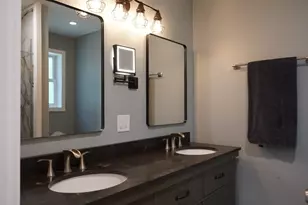 295 Oak St, Halifax, MA 02338 - Photo 12