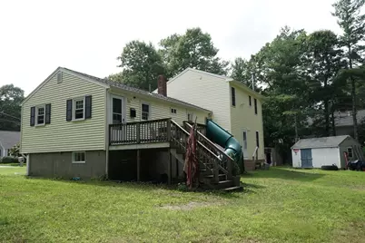 295 Oak St, Halifax, MA 02338 - Photo 4
