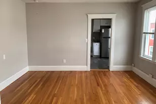 18 Hanover Cir, Lynn, MA 01902 - Photo 6