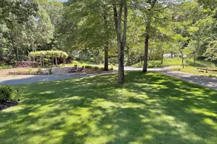 60 R Sandwich Rd, Plymouth, MA 02360 - Photo 38