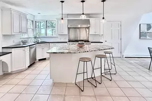 60 R Sandwich Rd, Plymouth, MA 02360 - Photo 8