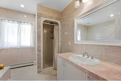 12 Parkway Dr, Saugus, MA 01906 - Photo 34