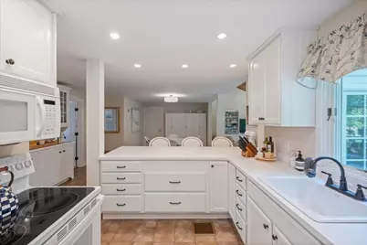 65 Washington St, Hanover, MA 02339 - Photo 36