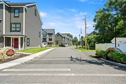 168 Lowell St #1, Wilmington, MA 01887 - Photo 4
