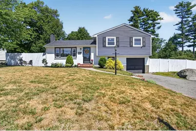 3 Connolly St, Randolph, MA 02368 - Photo 2
