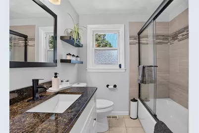 3 Connolly St, Randolph, MA 02368 - Photo 18