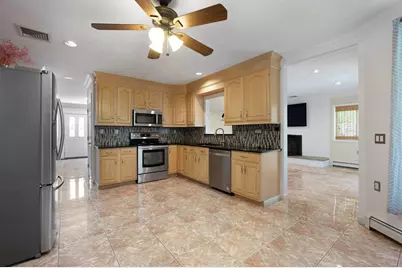 12 Parkway Dr, Saugus, MA 01906 - Photo 22
