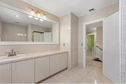 12 Parkway Dr, Saugus, MA 01906 - Photo 34