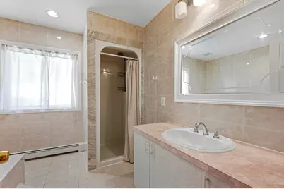 12 Parkway Dr, Saugus, MA 01906 - Photo 28