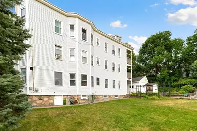 35 Heron St #1, Boston, MA 02132 - Photo 10