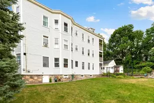 35 Heron St, Boston, MA 02132 - Photo 10
