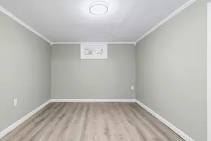 16 Beaconsfield St, Lawrence, MA 01843 - Photo 36