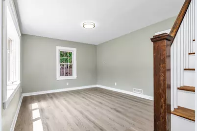 16 Beaconsfield Street, Lawrence, MA 01843 - Photo 10