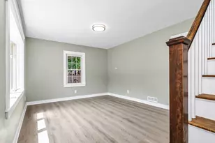 16 Beaconsfield St, Lawrence, MA 01843 - Photo 10