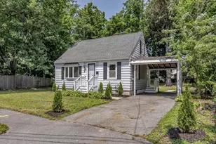 16 Beaconsfield St, Lawrence, MA 01843 - Photo 8