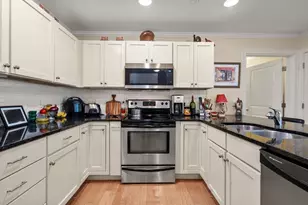 8 Crowninshield St, Peabody, MA 01960 - Photo 6