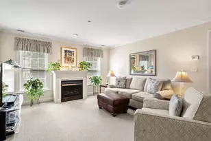 8 Crowninshield St, Peabody, MA 01960 - Photo 2