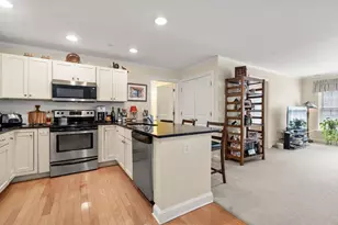 8 Crowninshield St, Peabody, MA 01960 - Photo 4