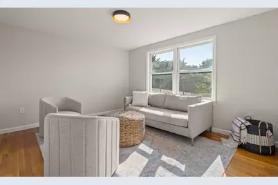 32 Danis St, Fall River, MA 02720 - Photo 8