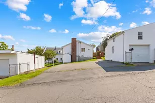 32 Danis St, Fall River, MA 02720 - Photo 14