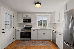 32 Danis St, Fall River, MA 02720 - Photo 14