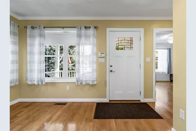 15 Hourihan St, Peabody, MA 01960 - Photo 2
